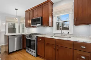 918 S Cambridge Ave, Elmhurst, IL 60126 - Photo 11