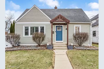 918 S Cambridge Avenue, Elmhurst, IL 60126 - Photo 1