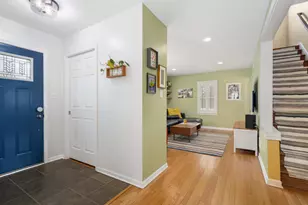 918 S Cambridge Ave, Elmhurst, IL 60126 - Photo 3