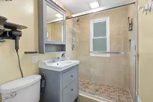 918 S Cambridge Ave, Elmhurst, IL 60126 - Photo 17