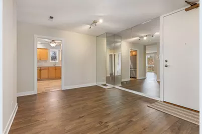 1501 Darien Lake Drive #201, Darien, IL 60561 - Photo 5