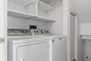 98 Williamsburg Rd, Evanston, IL 60203 - Photo 17