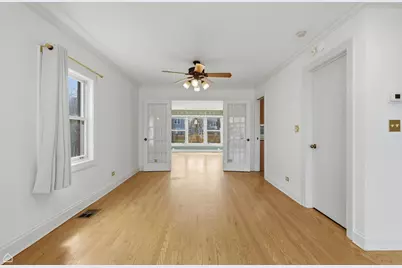 98 Williamsburg Road, Evanston, IL 60203 - Photo 5