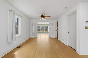 98 Williamsburg Rd, Evanston, IL 60203 - Photo 5