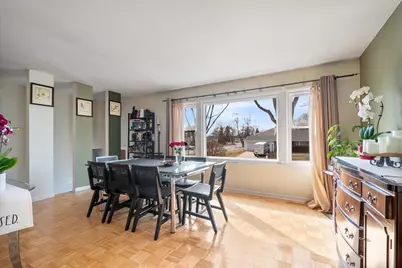 517 Longwood Drive, Buffalo Grove, IL 60089 - Photo 3