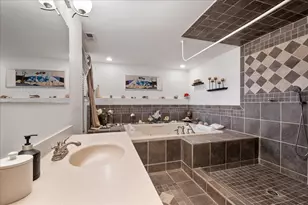 517 Longwood Dr, Buffalo Grove, IL 60089 - Photo 19