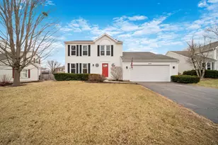 1435 Tanglewood Dr, Crystal Lake, IL 60014 - Photo 1