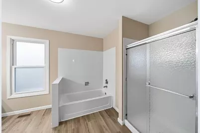 1435 Tanglewood Drive, Crystal Lake, IL 60014 - Photo 17