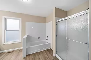 1435 Tanglewood Dr, Crystal Lake, IL 60014 - Photo 17