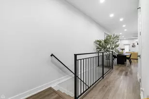 327 S Leavitt St, Chicago, IL 60612 - Photo 17