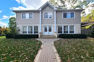 1206 Lynn Terrace, Highland Park, IL 60035 - Photo 1