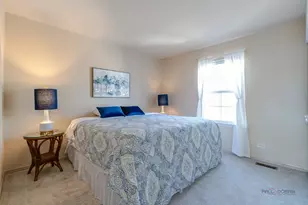 204 N Crooked Lake Ln, Lindenhurst, IL 60046 - Photo 27