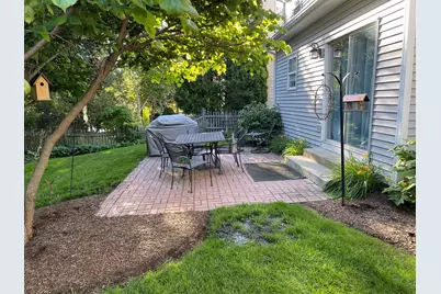 204 N Crooked Lake Lane, Lindenhurst, IL 60046 - Photo 33