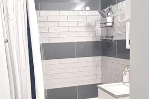 404 N Kinzie St, Thornton, IL 60476 - Photo 21