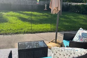 404 N Kinzie St, Thornton, IL 60476 - Photo 5