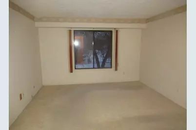 [Address not provided], Crystal Lake, IL 60014 - Photo 9