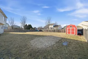 1408 Chestnut Ln, Yorkville, IL 60560 - Photo 17