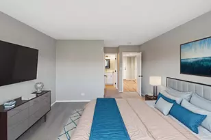 375 Plum Creek Dr, Wheeling, IL 60090 - Photo 5