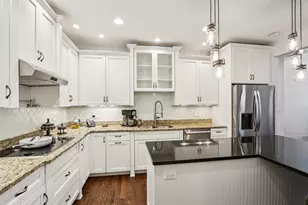 1209 W Charles Ln, Westmont, IL 60559 - Photo 9