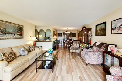 6455 W Belle Plaine Avenue #411, Chicago, IL 60634 - Photo 3