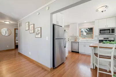 417 Lawrence Avenue, Grayslake, IL 60030 - Photo 5