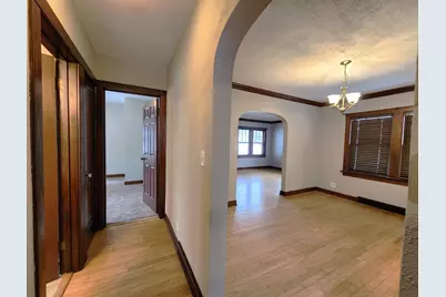 365 Vandalia Street, Elgin, IL 60123 - Photo 9