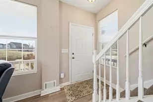 25047 Clare Cir, Manhattan, IL 60442 - Photo 5