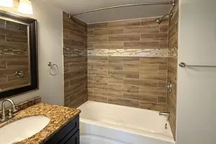 10726 S Mackinaw Ave, Chicago, IL 60617 - Photo 15