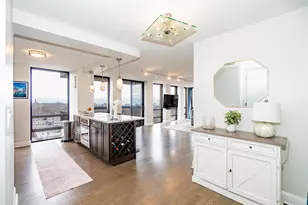 1660 N La Salle Dr, Chicago, IL 60614 - Photo 3