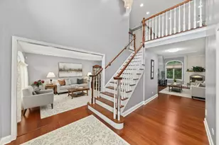 6722 Sweetbriar Ln, Darien, IL 60561 - Photo 7