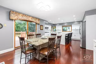 6722 Sweetbriar Ln, Darien, IL 60561 - Photo 27