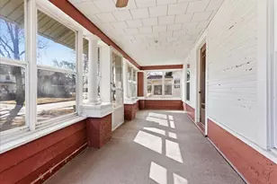 404 E Ash St, Fairbury, IL 61739 - Photo 3