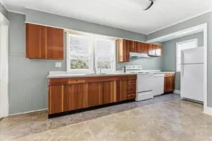 404 E Ash St, Fairbury, IL 61739 - Photo 9