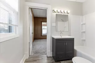 404 E Ash St, Fairbury, IL 61739 - Photo 17