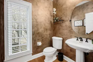 525 S Oak Ave, Westmont, IL 60559 - Photo 15