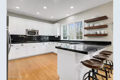 525 S Oak Avenue, Westmont, IL 60559 - Photo 11