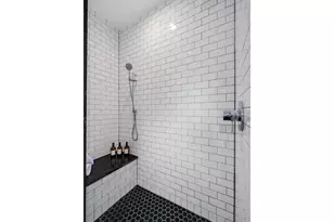 1161 W Madison St, Chicago, IL 60607 - Photo 27