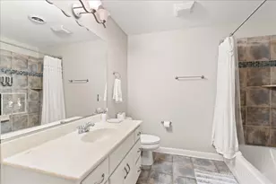 [Address not provided], Oswego, IL 60543 - Photo 7