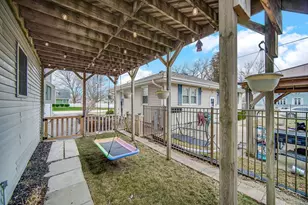 365 Thelma St, Manhattan, IL 60442 - Photo 9