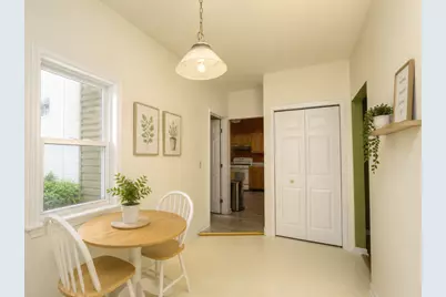 323 S Broadway Avenue, Aurora, IL 60505 - Photo 17