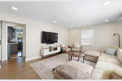 706 Geneva Street, West Dundee, IL 60118 - Photo 3