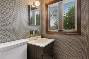 1332 W Weathersfield Way, Schaumburg, IL 60193 - Photo 11
