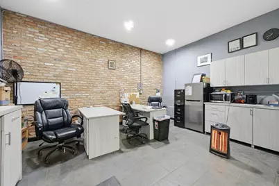 3252 W 31st Street, Chicago, IL 60623 - Photo 11