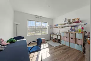 110 Easton Dr, Gilberts, IL 60136 - Photo 5