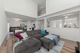 110 Easton Dr, Gilberts, IL 60136 - Photo 7