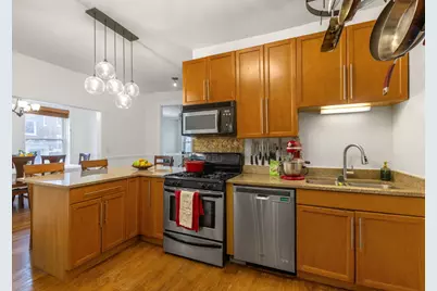 1417 W Arthur Avenue #1R, Chicago, IL 60626 - Photo 3