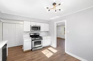 287 Mohawk St, Park Forest, IL 60466 - Photo 11