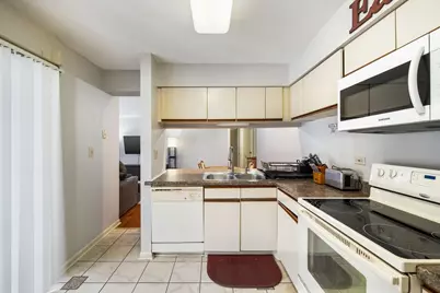 1750 Sleepy Hollow Court #3, Schaumburg, IL 60195 - Photo 7