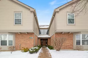 1750 Sleepy Hollow Ct, Schaumburg, IL 60195 - Photo 1