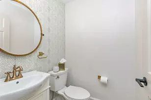 1809 Cambridge Dr, Saint Charles, IL 60174 - Photo 9